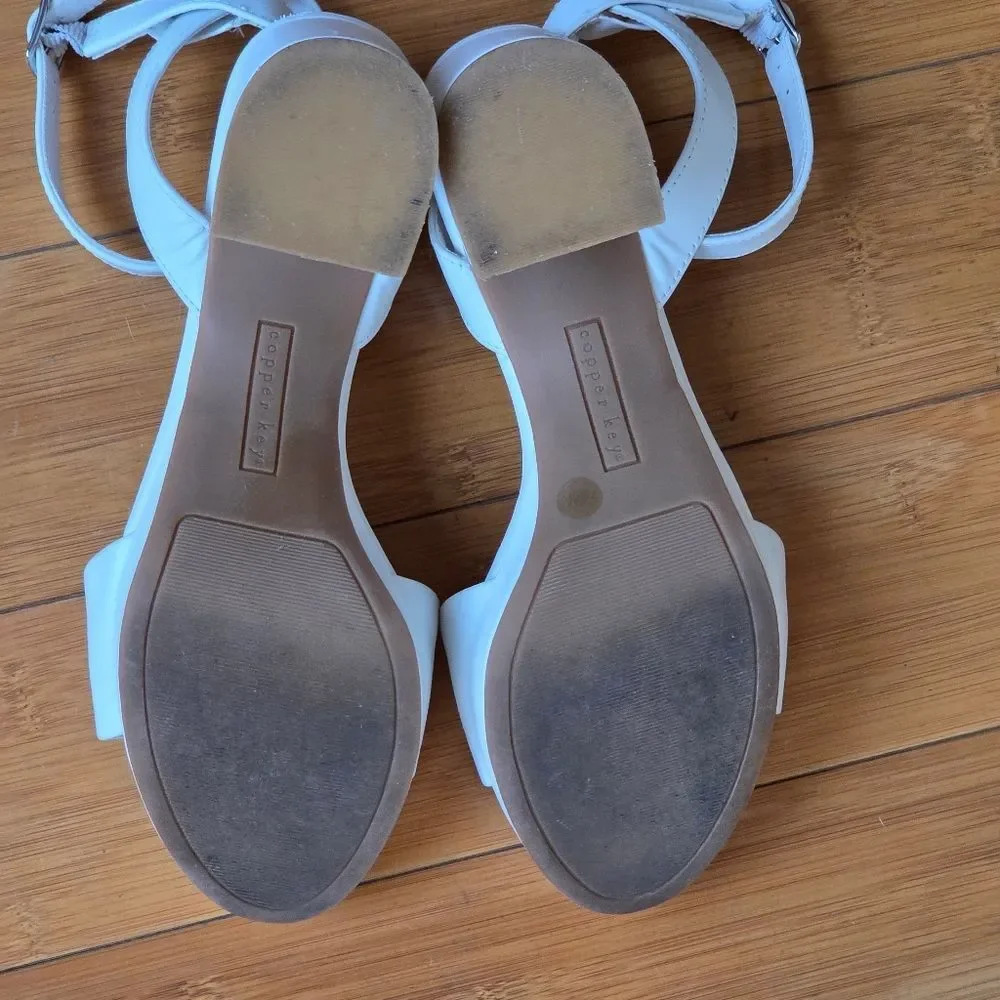 Copper Key Adore Leather Platform Sandals size 7.5 White